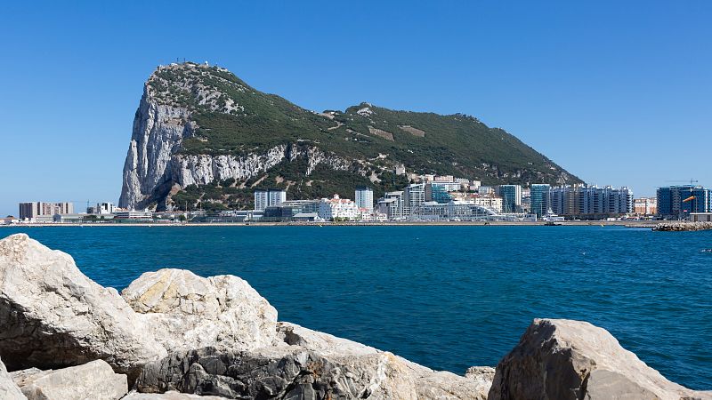 España protesta ante Reino Unido por tres incidentes en aguas próximas a Gibraltar que considera de su soberanía