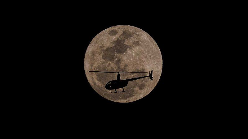 La superluna 'azul' de agosto: así se ha visto la segunda luna llena del mes