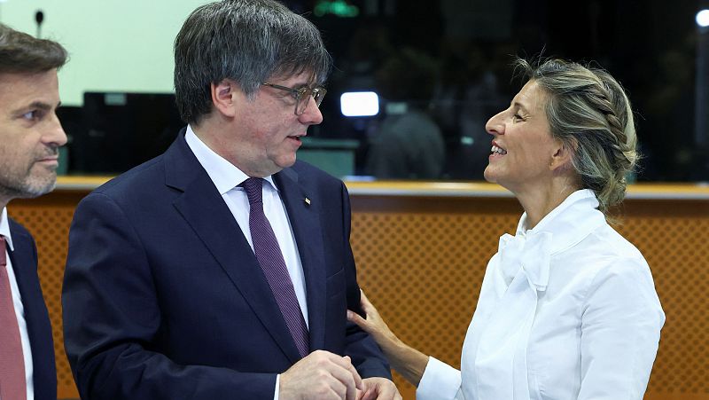 Díaz y Puigdemont se reúnen en Bruselas y coinciden en "explorar todas las soluciones democráticas" para Cataluña