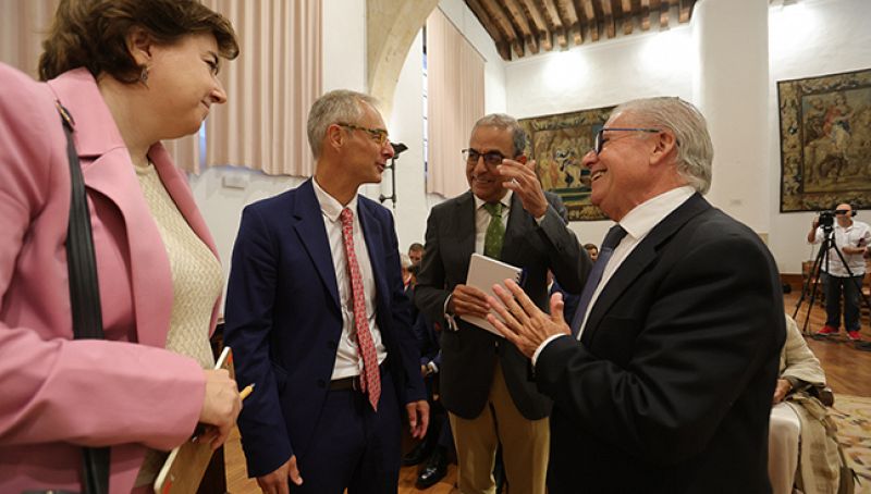 La Red de Ctedras de RTVE homenajea al profesor Manuel ngel Vzquez Medel