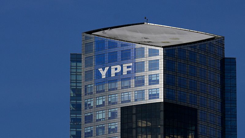 Argentina es condenada a pagar casi 15.000 millones de euros por la expropiación de YPF a Repsol