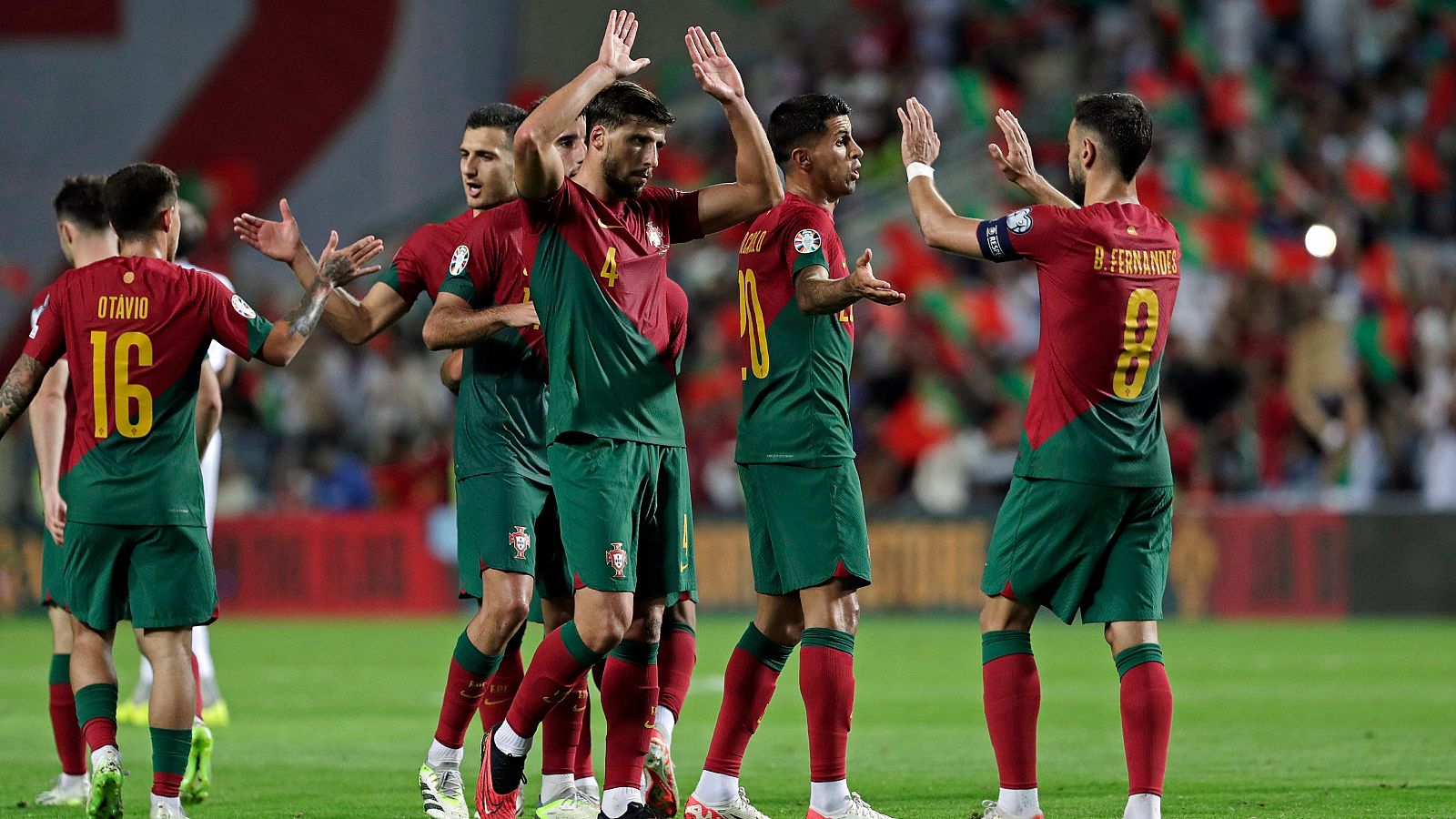 Portugal arrolla a Luxemburgo; Croacia y Gales también ganan | Ver
