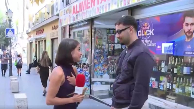 Detenido un hombre por agredir sexualmente a una reportera durante una conexión en directo