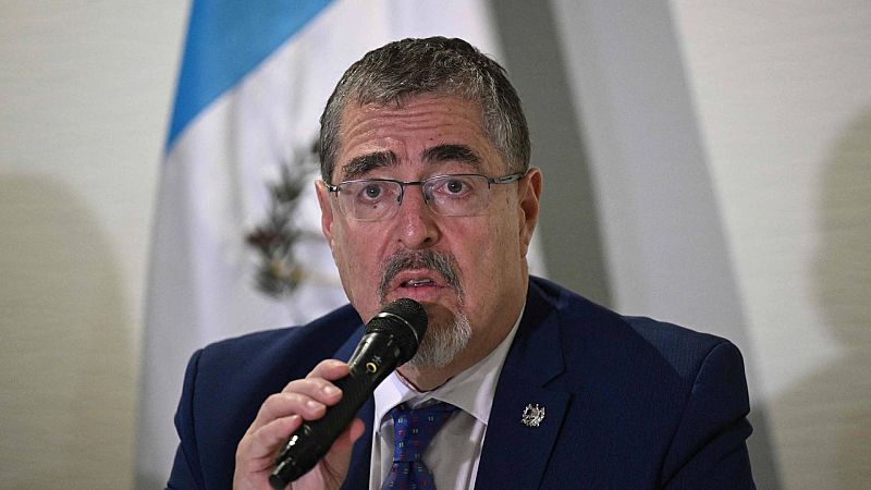 El presidente electo de Guatemala suspende temporalmente el proceso de transición con el actual Gobierno