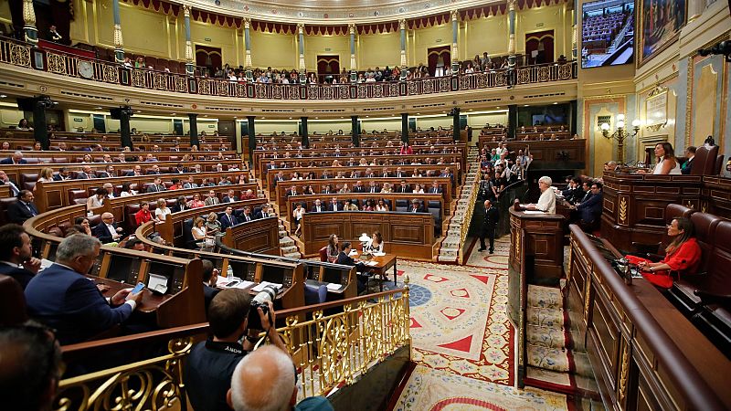 Las lenguas cooficiales podrán hablarse en el Congreso desde el martes pero los letrados creen "difícil" su aplicación