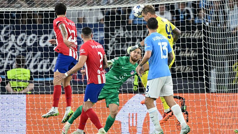 Provedel, portero de la Lazio, arrebata la victoria al Atlético en la última jugada