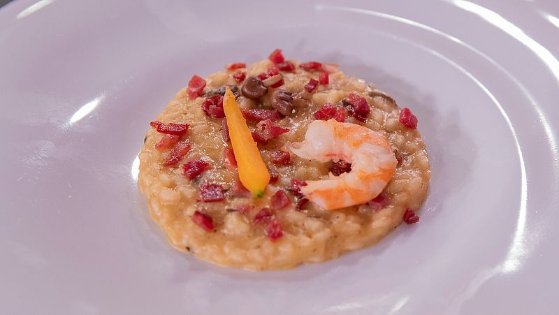 Receta de risotto de setas de lvaro Escassi en MasterChef Celebrity 8