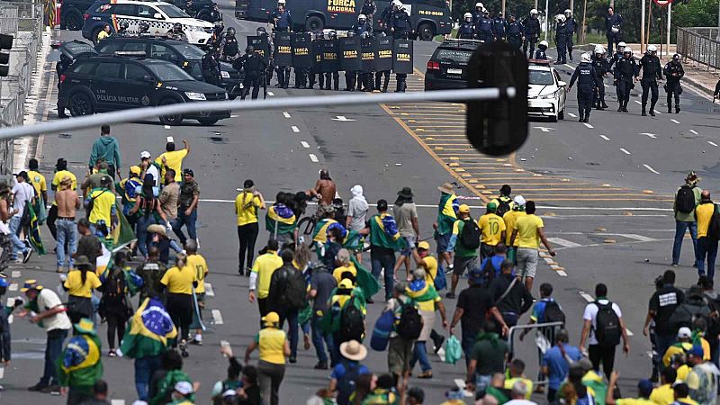El Supremo condena con penas de hasta 17 años de cárcel a los primeros imputados por el asalto a los poderes de Brasil