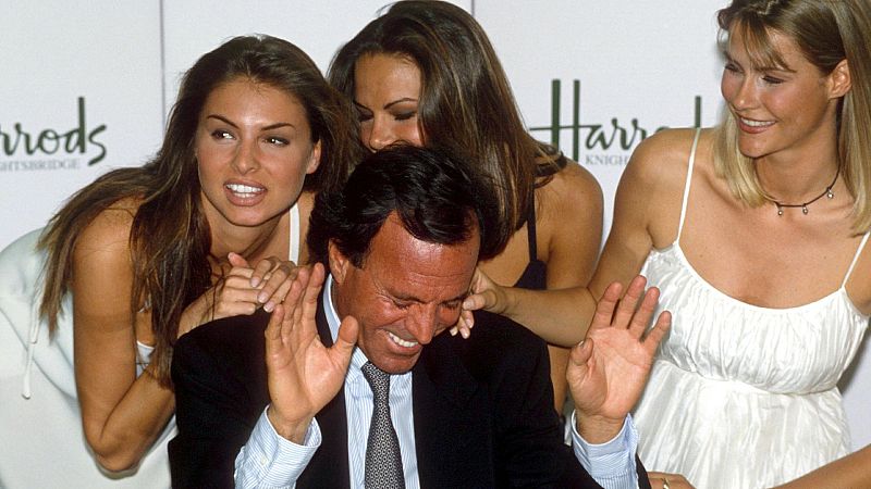 Julio Iglesias, un mujeriego que nunca ha dormido solo. Pero, ¿quién fue el gran amor de su vida?
