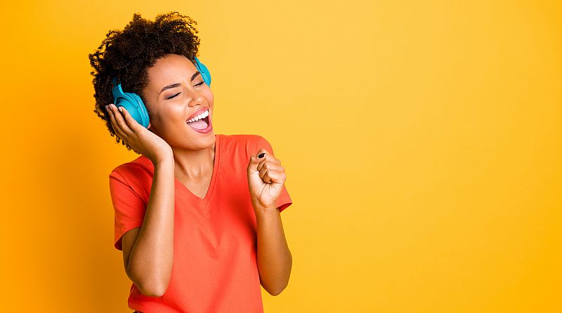 ¿Por qué puede recordar letras de canciones de hace años? ¡La ciencia responde!