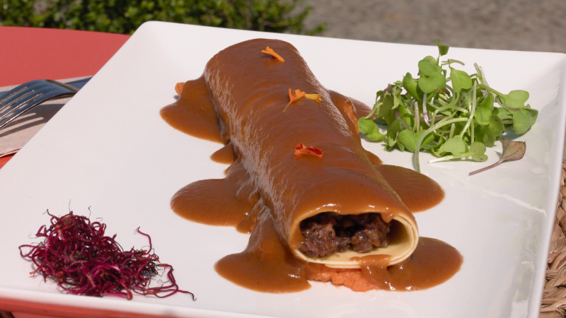 Canel�n de rabo de toro con pur� de boniato: �una receta de alta cocina al alcance de todos!