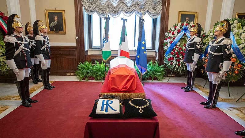 El mundo de la política italiana y varios presidentes dan el último adiós a Giorgio Napolitano