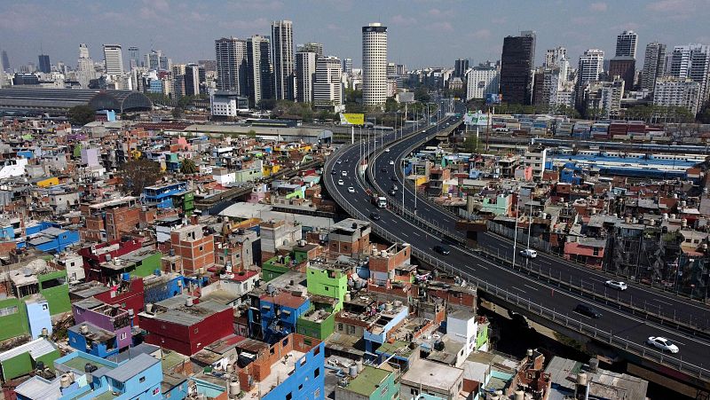 La pobreza en la población urbana de Argentina subió al 40,1% en el primer semestre del año