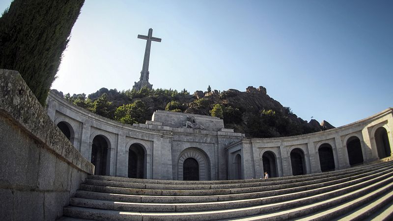 Un juzgado de Madrid anula la licencia urbanística que permite las exhumaciones de Cuelgamuros