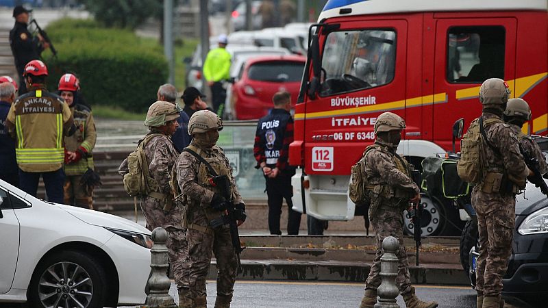 Mueren dos terroristas en Ankara en un atentado suicida contra el Ministerio del Interior turco