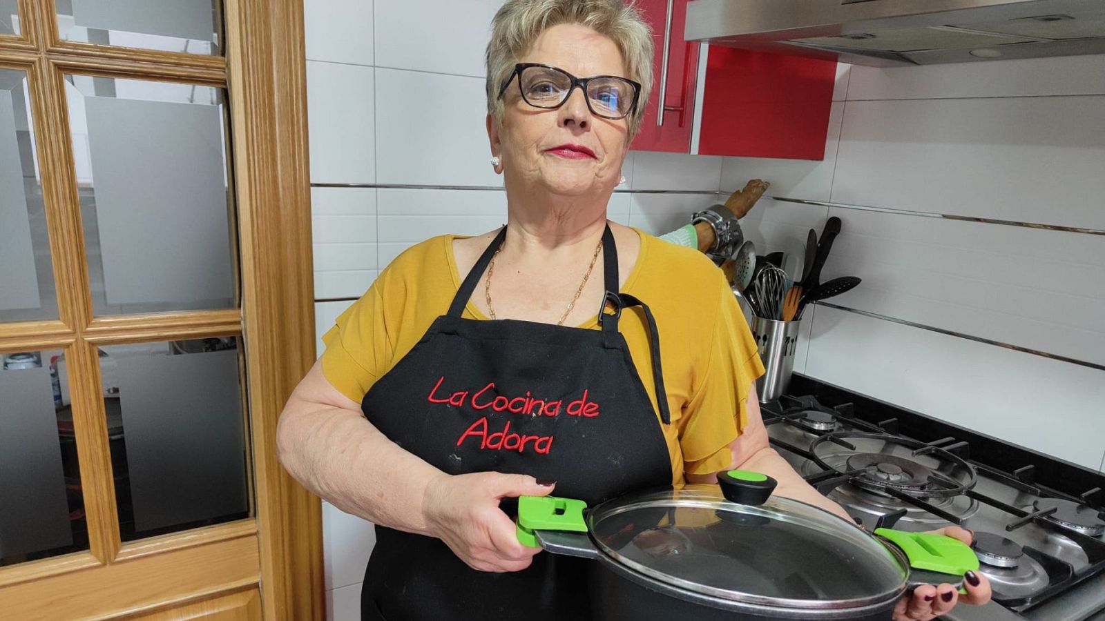 La cocina de Adora: el truco para hacer un bacalao con tomate sabroso y en unos pocos minutos - Ver ahora