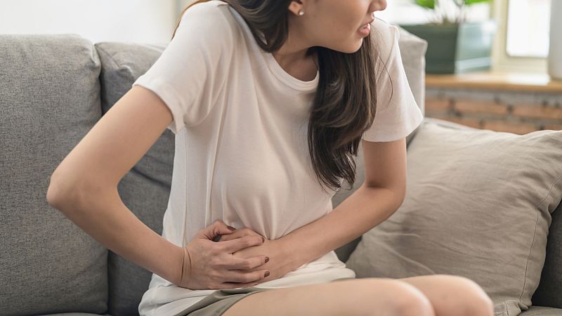 Qué es el SIBO, el trastorno intestinal que han popularizado las redes sociales