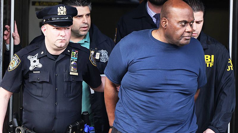 Condenan a diez cadenas perpetuas al autor del tiroteo en el metro de Nueva York en abril de 2022