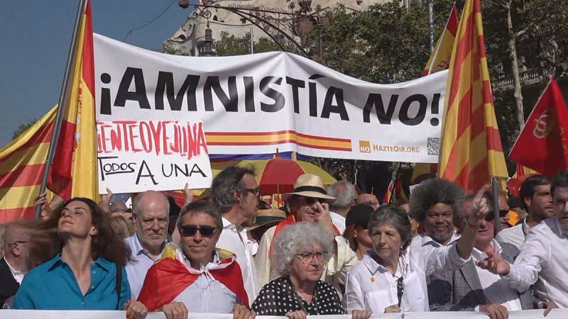 Milers de persones es manifesten a Barcelona contra l'amnistia