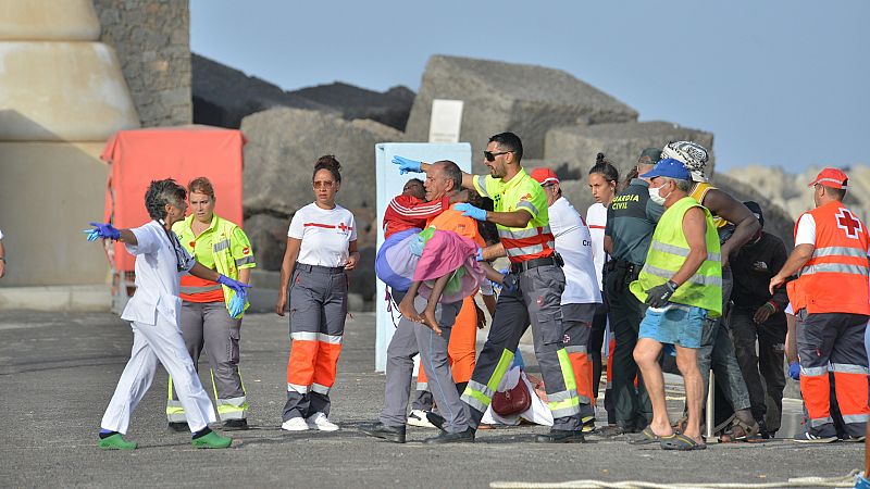 Más de 500 migrantes llegan en seis embarcaciones a las costas canarias, la mayoría a El Hierro