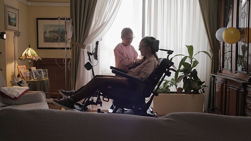 Raquel Estiga, madre con ELA: "Te planteas si vale la pena estar amargada lo que te queda de vida"