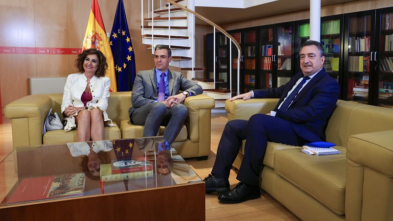 El PNV asegura que aún no hay acuerdo y pide "generosidad" mientras Sánchez busca apoyos para gobernar cuatro años