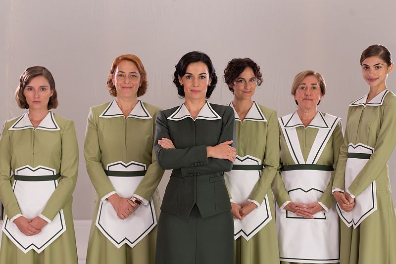 Así era la vida de Matilde, Trini y Antonia en 'La Moderna': Todo lo que no podía hacer una mujer en 1930