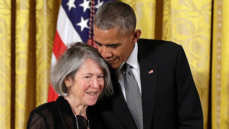 Muere la poeta estadounidense Louise Glück, Premio Nobel de Literatura 2020