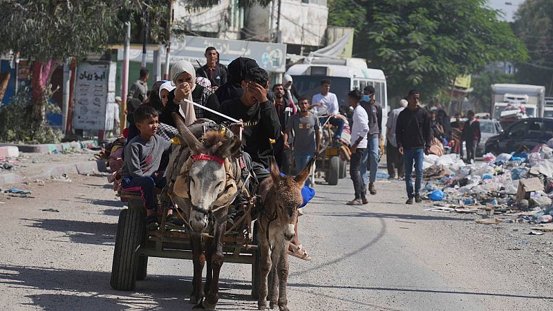 Escapar de Gaza, misión imposible: "Fuimos al sur y había bombardeos, no era seguro avanzar"