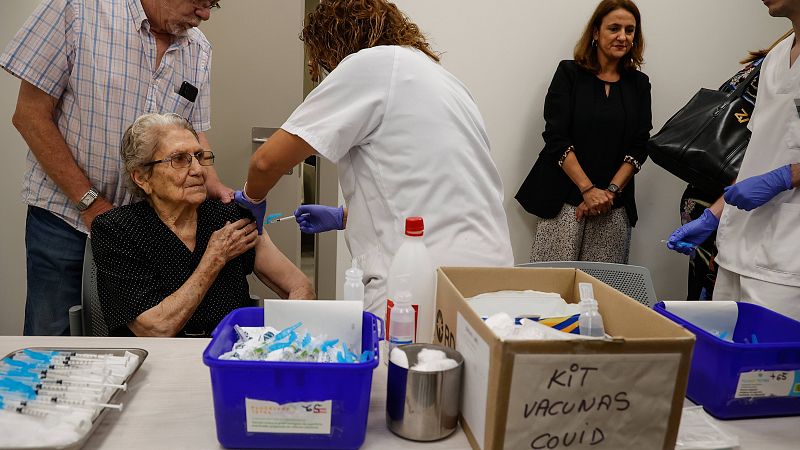 Siete comunidades se incorporan a la campaña de otoño de vacunación contra la gripe y la COVID-19
