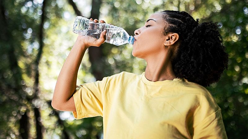 El agua alcalina no es beneficiosa para la salud