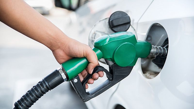 La gasolina se abarata más de un 2% y encadena su tercera semana a la baja