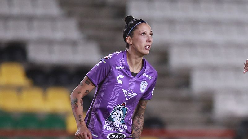 Jenni Hermoso solicita un careo entre su amiga y el director de marketing de la Federación