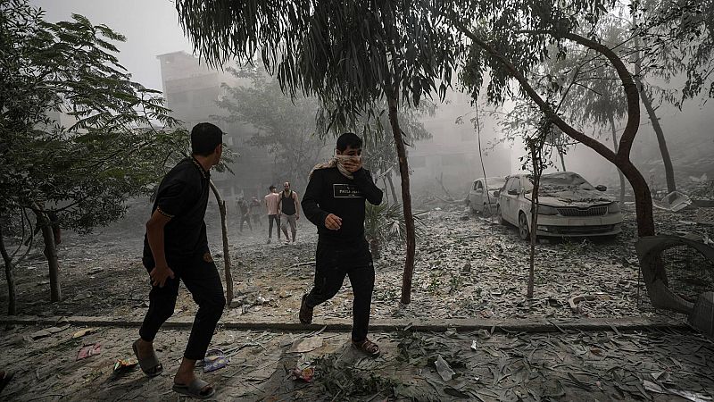 La ayuda humanitaria vuelve a entrar a una Gaza en guerra con Israel que deja ya 1,4 millones de desplazados internos