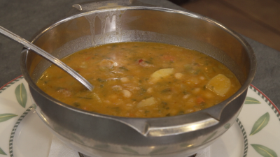 Aprende a elaborar el tradicional cocido monta��s