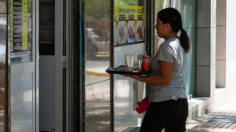 La OCDE recorta al 1,5% el crecimiento para España en 2024 y pide reducir las ayudas contra la inflación y subir el IVA