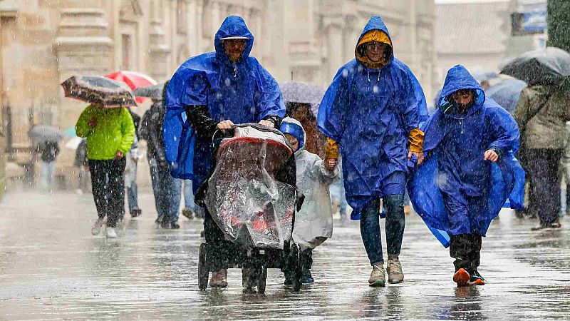 El temporal persiste en Galicia con fuertes lluvias y pone en alerta a todo el Cantábrico por viento y mala mar