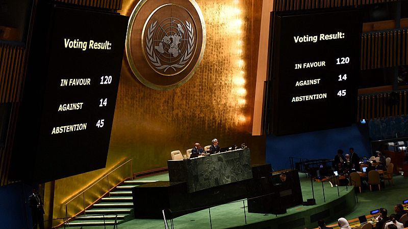 La Asamblea General de la ONU aprueba por una abrumadora mayoría llamar al "cese de hostilidades" en Gaza