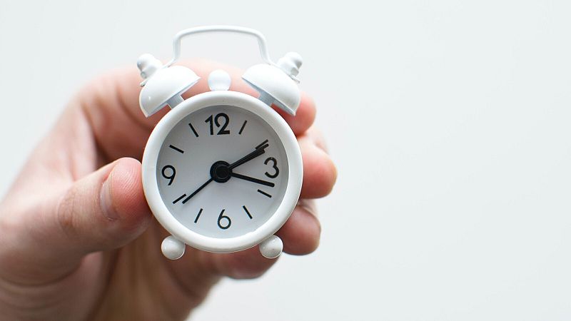 Arriba l'horari d'hivern: la matinada de dissabte a diumenge, a les tres seran les dues