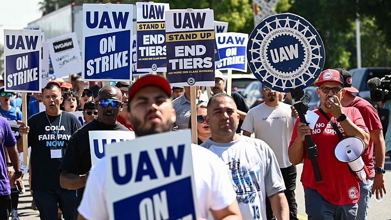 General Motors y el sindicato UAW llegan a un preacuerdo para desconvocar la huelga en Estados Unidos