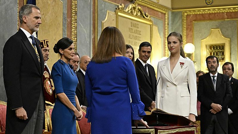 La princesa Leonor jura la Constituci�n en un d�a para la historia de Espa�a