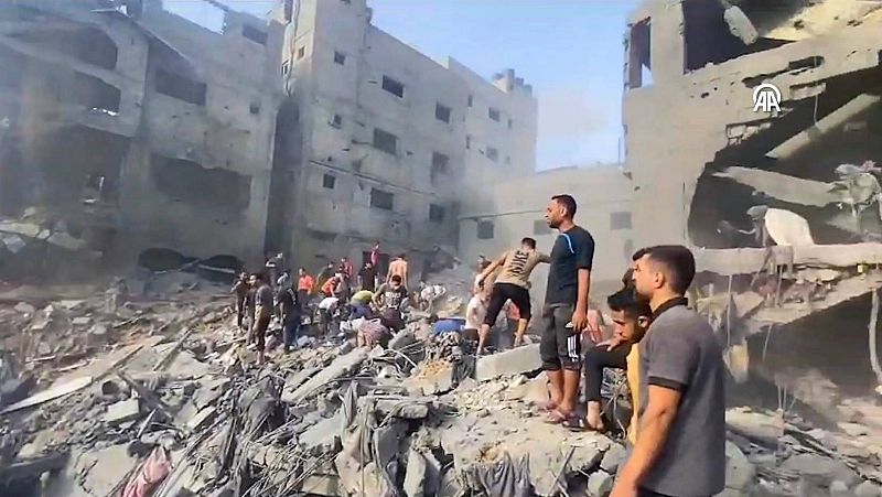 Israel ataca por segunda vez el campo de refugiados de Yabalia, en el norte de Gaza