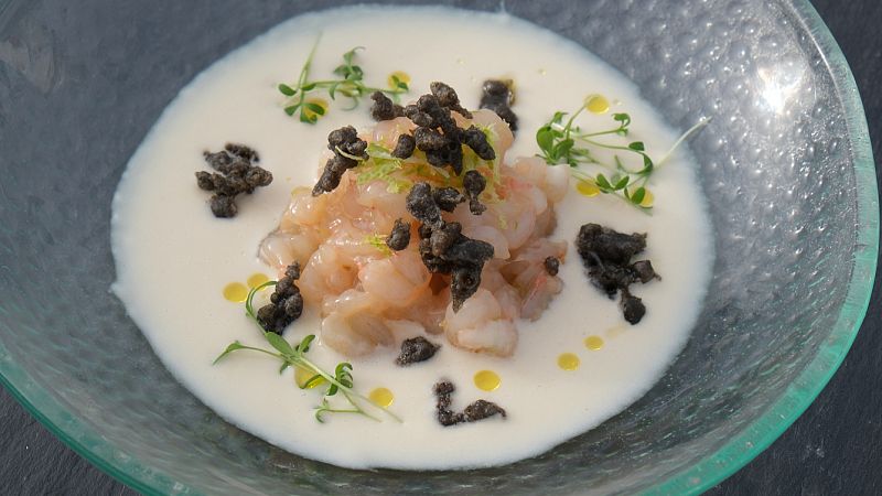 Receta de vichyssoise de anacardos con tartar de gamba blanca de MasterChef Celebrity 8