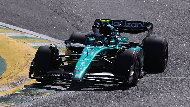 Espectacular tercer puesto de Fernando Alonso tras una batalla épica con Checo Pérez