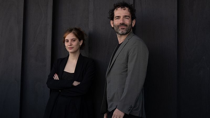 El escritor y cineasta Luis Lpez Carrasco gana el Premio Herralde con la novela 'El desierto blanco'