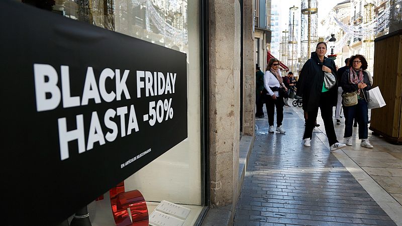 Black Friday, un día "clave" para las compras de Navidad: "Piensas que te ahorras algo, pero no siempre es así"