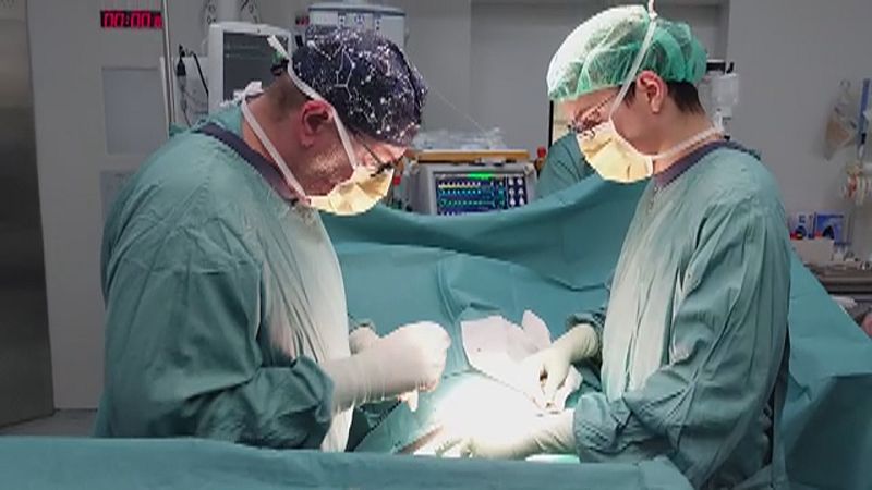 L'Hospital de Sant Pau fa la primera reconstrucció d'abdomen que recupera totalment la funcionalitat