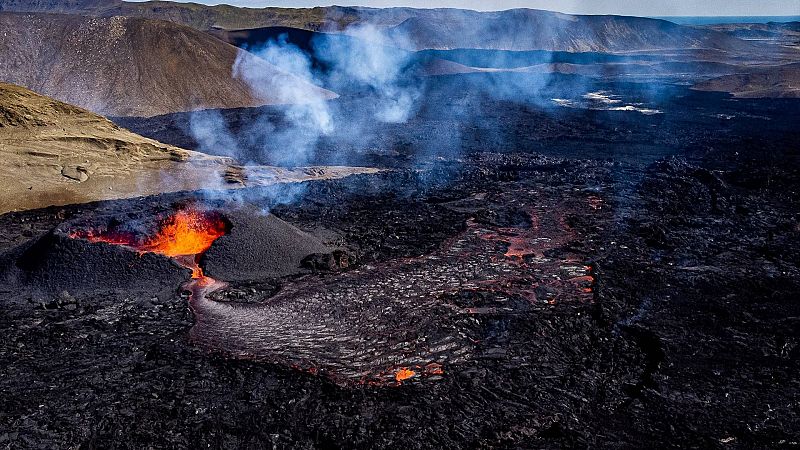 Islandia declara la situación de emergencia tras varios terremotos y advierte de una posible erupción volcánica