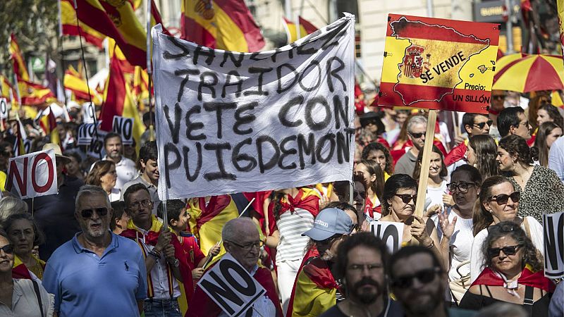 La asociacin Societat Civil Catalana pide al PSOE que d libertad de voto a sus diputados