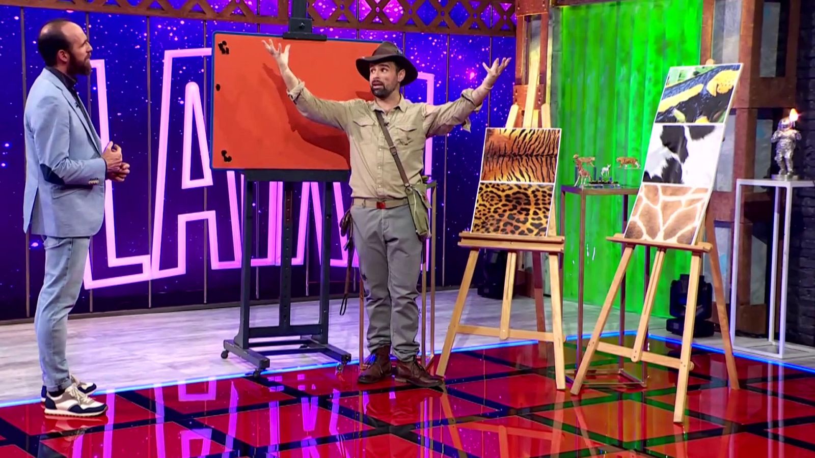 Biología con Ricardo Moure: ¿Por qué las cebras son a rayas?